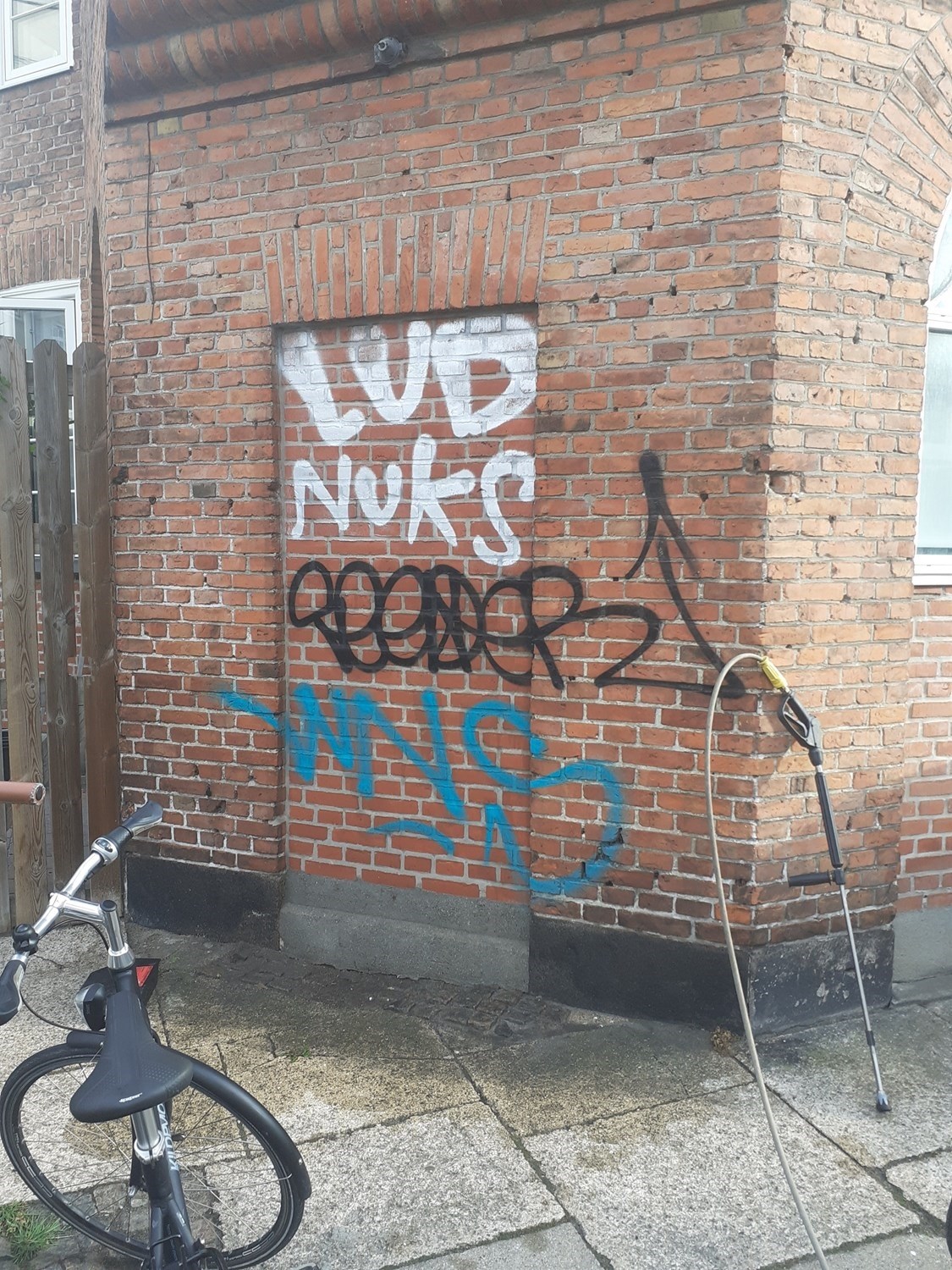 Din Rens tilbyder graffitirens i Køge, Roskilde og København